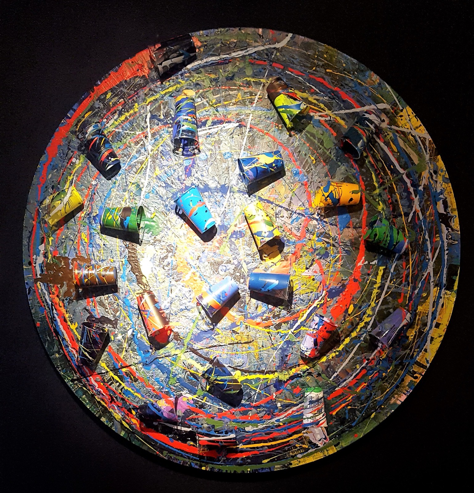 Spin painting with cup